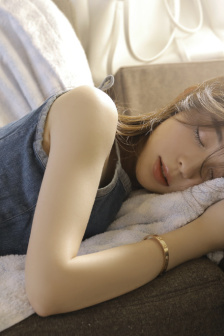 男人边吻乳边挵进去免费视频